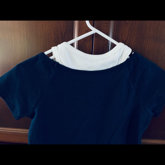 Tommy Hilfiger navy blue & white cotton t-shirt top logo on its front Girls M - Picture 9 of 10